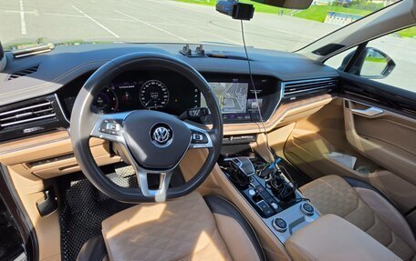 Volkswagen Touareg III, 2018 год, 4 030 000 рублей, 11 фотография