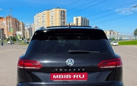 Volkswagen Touareg III, 2018 год, 4 030 000 рублей, 8 фотография