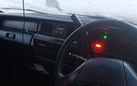 Toyota Crown, 1989 год, 700 000 рублей, 7 фотография