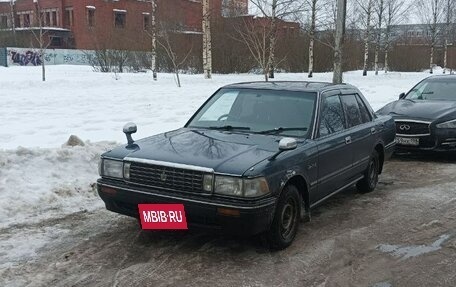 Toyota Crown, 1989 год, 700 000 рублей, 10 фотография