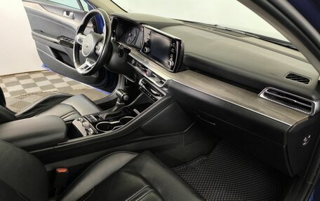 KIA K5, 2021 год, 2 400 000 рублей, 10 фотография