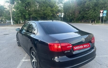 Volkswagen Jetta VI, 2013 год, 780 000 рублей, 3 фотография