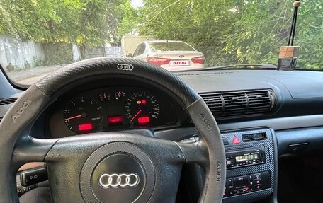 Audi A4, 2000 год, 235 000 рублей, 15 фотография