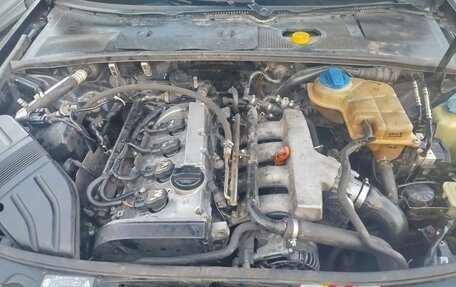 Audi A4, 2003 год, 550 000 рублей, 8 фотография