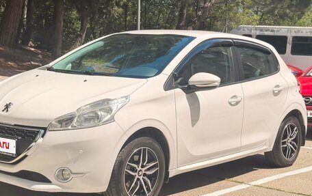 Peugeot 208 II, 2014 год, 670 000 рублей, 12 фотография