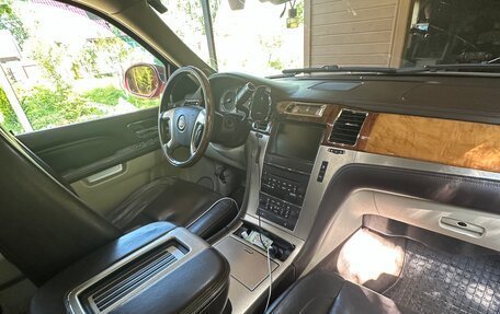 Cadillac Escalade III, 2011 год, 2 000 000 рублей, 7 фотография