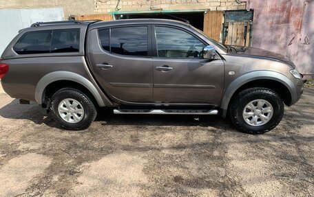Mitsubishi L200 IV рестайлинг, 2011 год, 2 000 000 рублей, 7 фотография