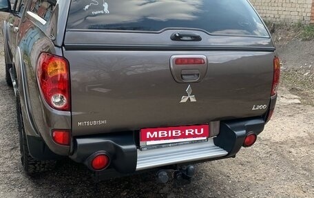 Mitsubishi L200 IV рестайлинг, 2011 год, 2 000 000 рублей, 22 фотография
