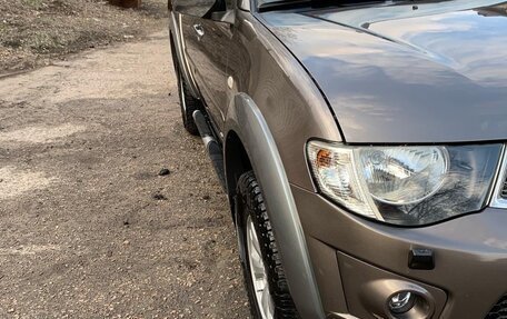 Mitsubishi L200 IV рестайлинг, 2011 год, 2 000 000 рублей, 24 фотография