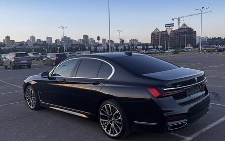 BMW 7 серия, 2021 год, 8 000 000 рублей, 3 фотография