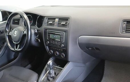 Volkswagen Jetta VI, 2015 год, 1 013 000 рублей, 5 фотография