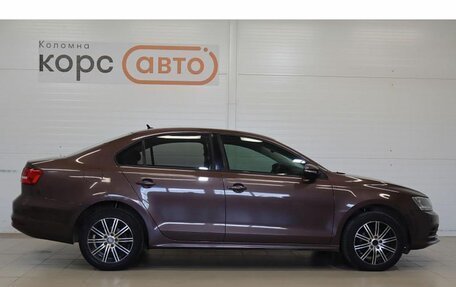 Volkswagen Jetta VI, 2015 год, 1 013 000 рублей, 4 фотография