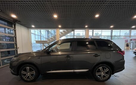 Mitsubishi Outlander III рестайлинг 3, 2017 год, 1 810 000 рублей, 6 фотография