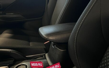 Mitsubishi Outlander III рестайлинг 3, 2017 год, 1 810 000 рублей, 29 фотография