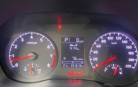 Hyundai Solaris II рестайлинг, 2017 год, 660 000 рублей, 11 фотография