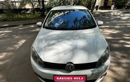 Volkswagen Golf VI, 2011 год, 890 000 рублей, 2 фотография