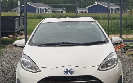 Toyota Aqua I, 2018 год, 1 250 000 рублей, 2 фотография