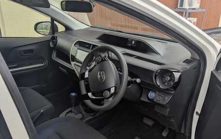 Toyota Aqua I, 2018 год, 1 250 000 рублей, 7 фотография