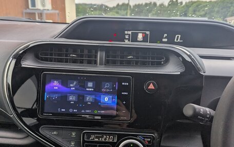 Toyota Aqua I, 2018 год, 1 250 000 рублей, 12 фотография