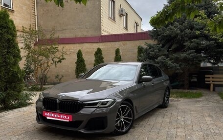 BMW 5 серия, 2020 год, 5 450 000 рублей, 2 фотография