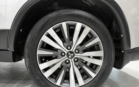 Mitsubishi Outlander III рестайлинг 3, 2021 год, 2 372 000 рублей, 22 фотография