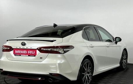 Toyota Camry, 2021 год, 3 465 000 рублей, 6 фотография