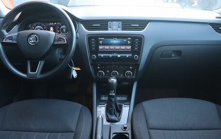 Skoda Octavia, 2019 год, 1 579 000 рублей, 6 фотография