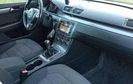Volkswagen Passat B7, 2011 год, 890 000 рублей, 5 фотография