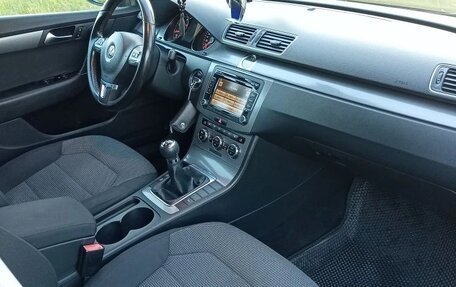 Volkswagen Passat B7, 2011 год, 890 000 рублей, 3 фотография