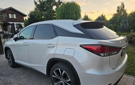 Lexus RX IV рестайлинг, 2020 год, 4 900 000 рублей, 8 фотография