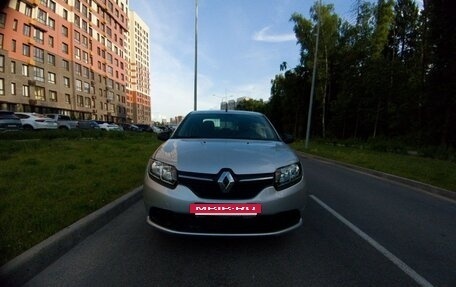 Renault Logan II, 2017 год, 850 000 рублей, 3 фотография