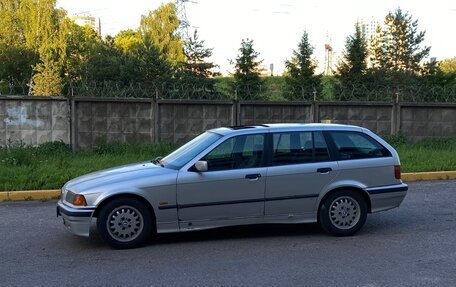 BMW 3 серия, 1998 год, 245 000 рублей, 2 фотография