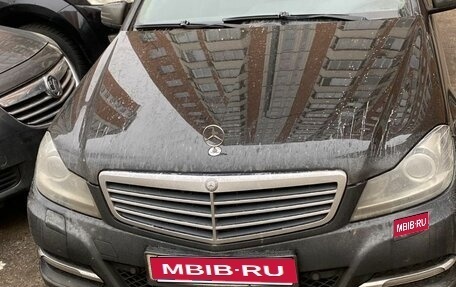 Mercedes-Benz C-Класс, 2011 год, 1 200 000 рублей, 1 фотография