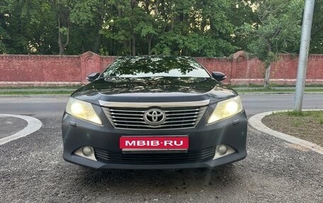 Toyota Camry, 2013 год, 1 900 000 рублей, 1 фотография