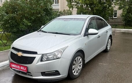 Chevrolet Cruze II, 2010 год, 820 000 рублей, 1 фотография