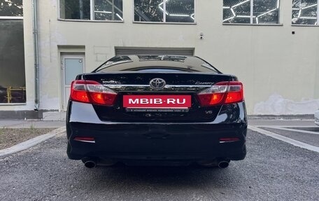 Toyota Camry, 2013 год, 1 900 000 рублей, 4 фотография