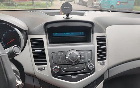 Chevrolet Cruze II, 2010 год, 400 000 рублей, 4 фотография