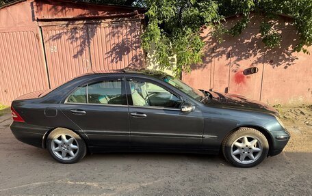 Mercedes-Benz C-Класс, 2002 год, 655 000 рублей, 2 фотография