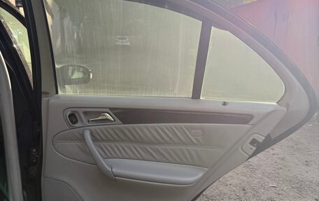 Mercedes-Benz C-Класс, 2002 год, 655 000 рублей, 6 фотография