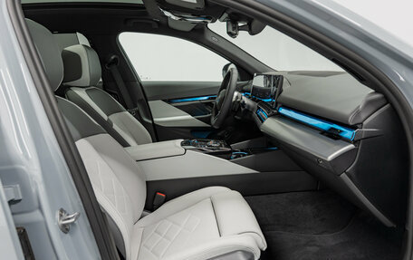 BMW 5 серия, 2026 год, 10 190 000 рублей, 13 фотография
