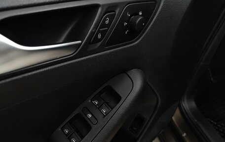 Volkswagen Jetta VI, 2012 год, 978 000 рублей, 22 фотография