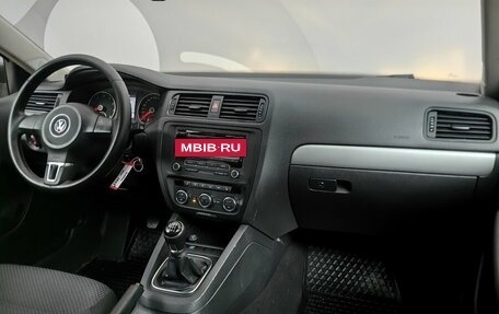 Volkswagen Jetta VI, 2012 год, 978 000 рублей, 13 фотография