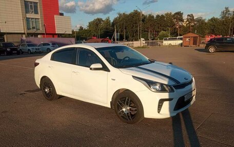 KIA Rio IV, 2019 год, 1 100 000 рублей, 4 фотография