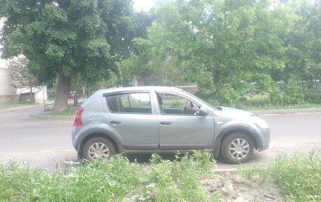 Renault Sandero I, 2011 год, 450 000 рублей, 2 фотография
