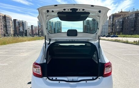 Renault Sandero II рестайлинг, 2015 год, 795 000 рублей, 21 фотография
