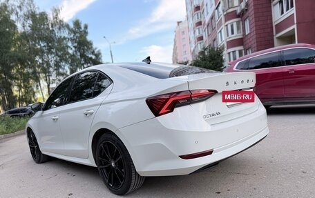 Skoda Octavia IV, 2021 год, 2 400 000 рублей, 2 фотография