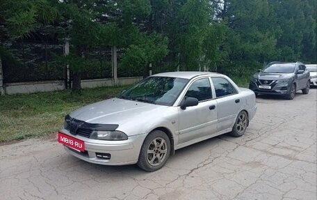Mitsubishi Carisma I, 2003 год, 230 000 рублей, 3 фотография
