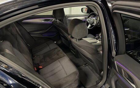 BMW 5 серия, 2018 год, 3 890 000 рублей, 19 фотография
