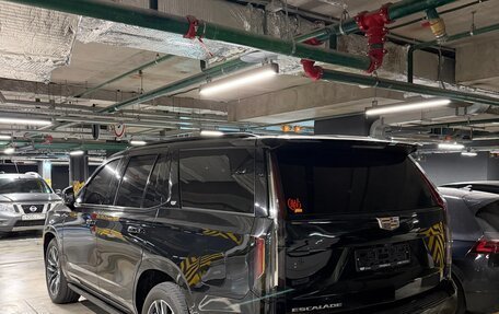 Cadillac Escalade V, 2022 год, 10 900 000 рублей, 3 фотография