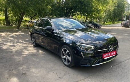 Mercedes-Benz E-Класс, 2021 год, 2 650 000 рублей, 4 фотография